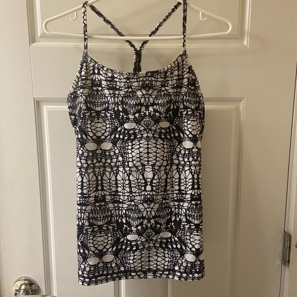 Lululemon racerback tank with built in bra. Size 8.